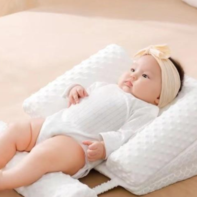 Coussin pour bébé : Quand peut-il utiliser un coussin ?